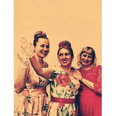 НОВОГОДНЯЯ ТАНЦПЛОЩАДКА СССР с вокальным коллективом ХОРОШИЕ ДЕВЧАТА (2026-01-04)