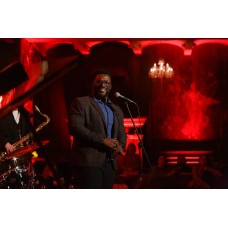 Christmas Jazz Новогодний концерт с джазовой звездой Gabriel Bhiggest  Motown Band на теплой панорамной крыше (2026-01-04)