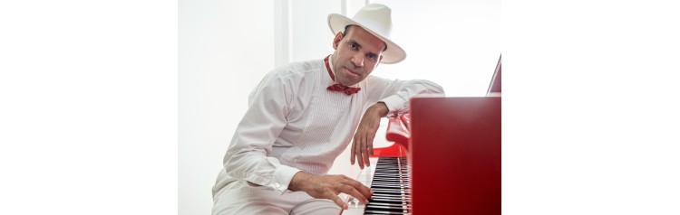 Пианист и композитор Sandor Torres (2025-11-14)