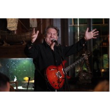 Юрий Лоза Легендарные хиты в ресторане Модная среда 1823 (2026-04-16)